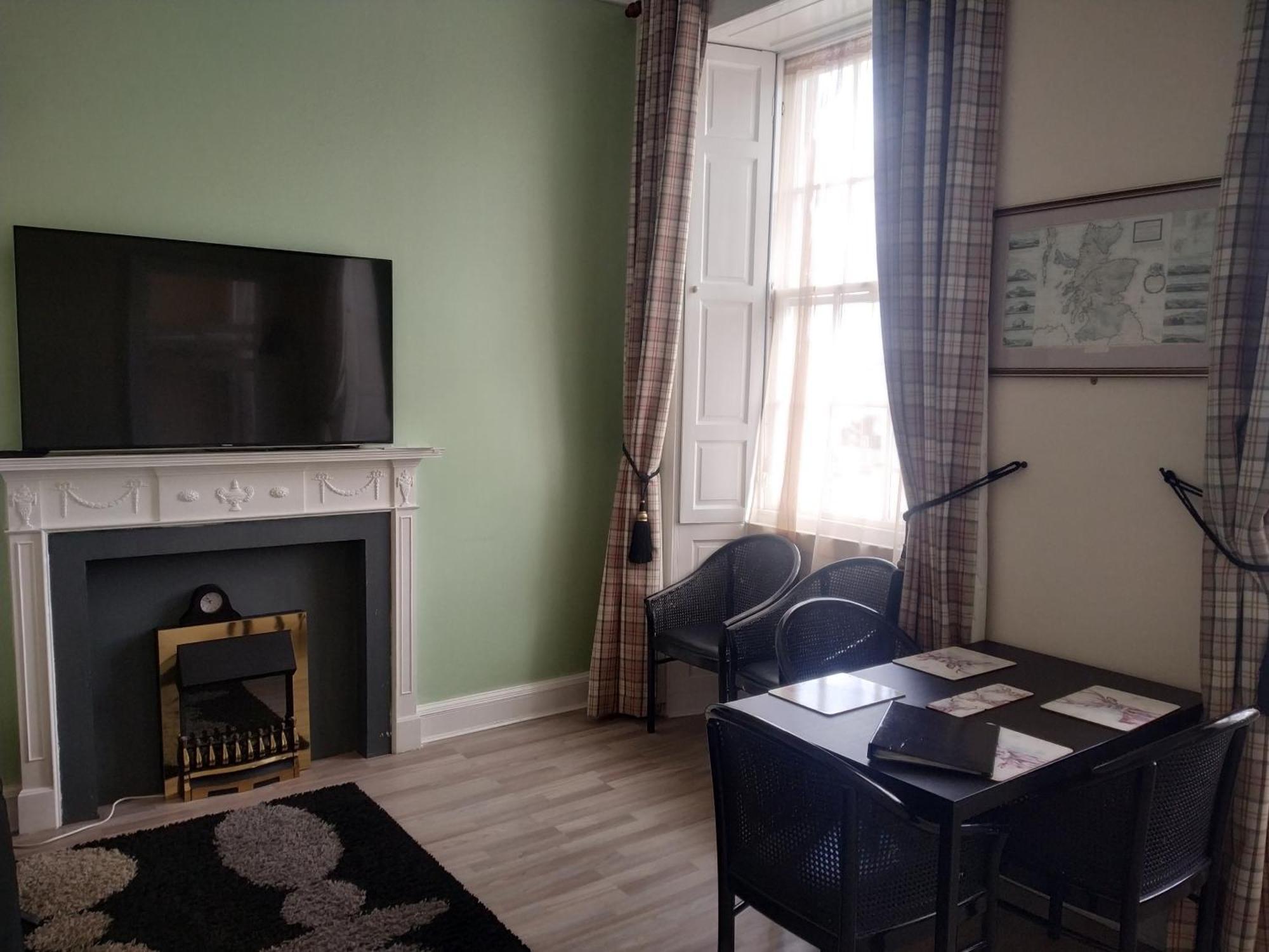 Glasgow City Charlotte Service Aparments מראה חיצוני תמונה